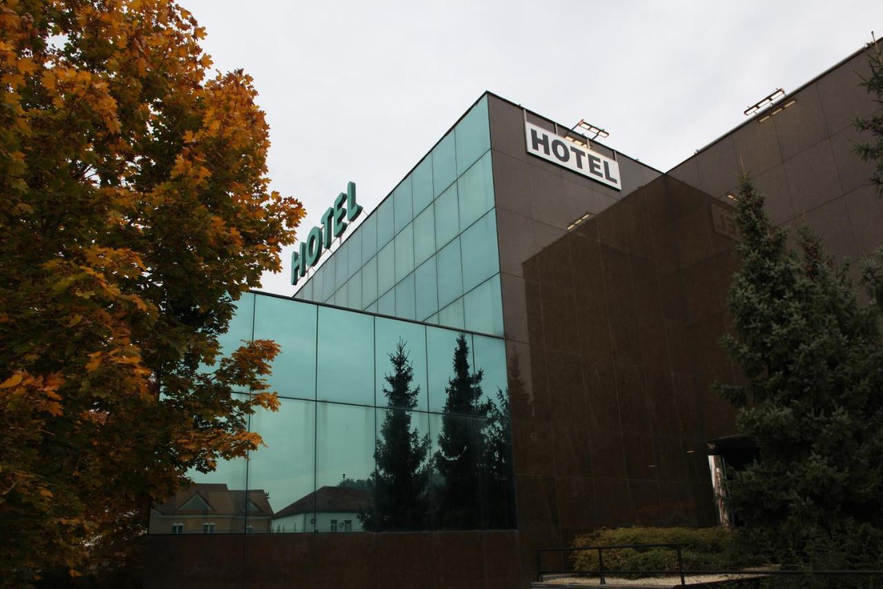 Hotel Cubis Lendava Luaran gambar